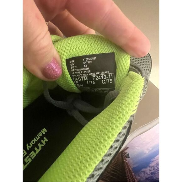 New Hytest Safety Footwear black and green women’s size 7.5 - Picture 4 of 7